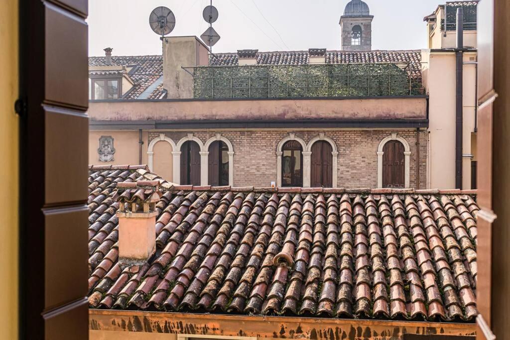Enjoy Home - Studio Vicino Al Teatro Verdi Padova Ngoại thất bức ảnh