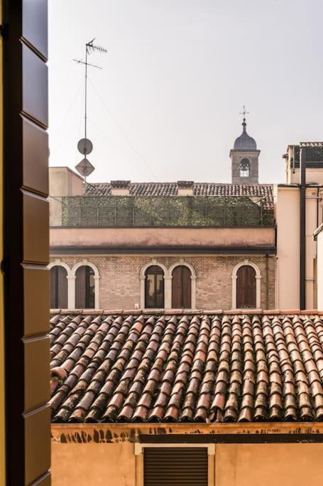 Enjoy Home - Studio Vicino Al Teatro Verdi Padova Ngoại thất bức ảnh